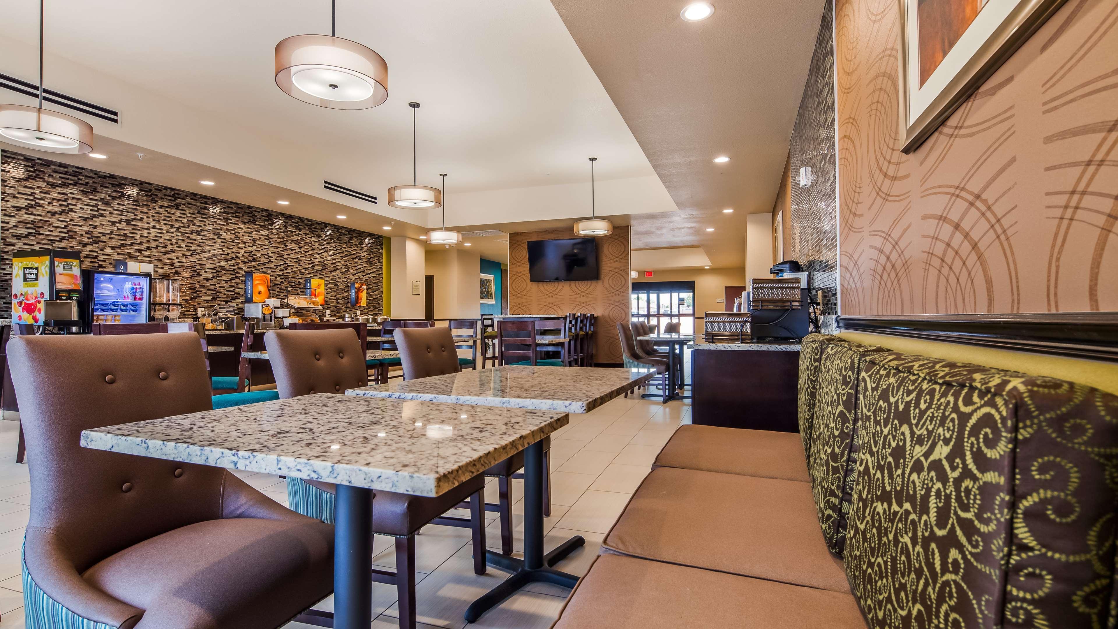 Best Western Plus/Executive Residency Elk City Eksteriør bilde