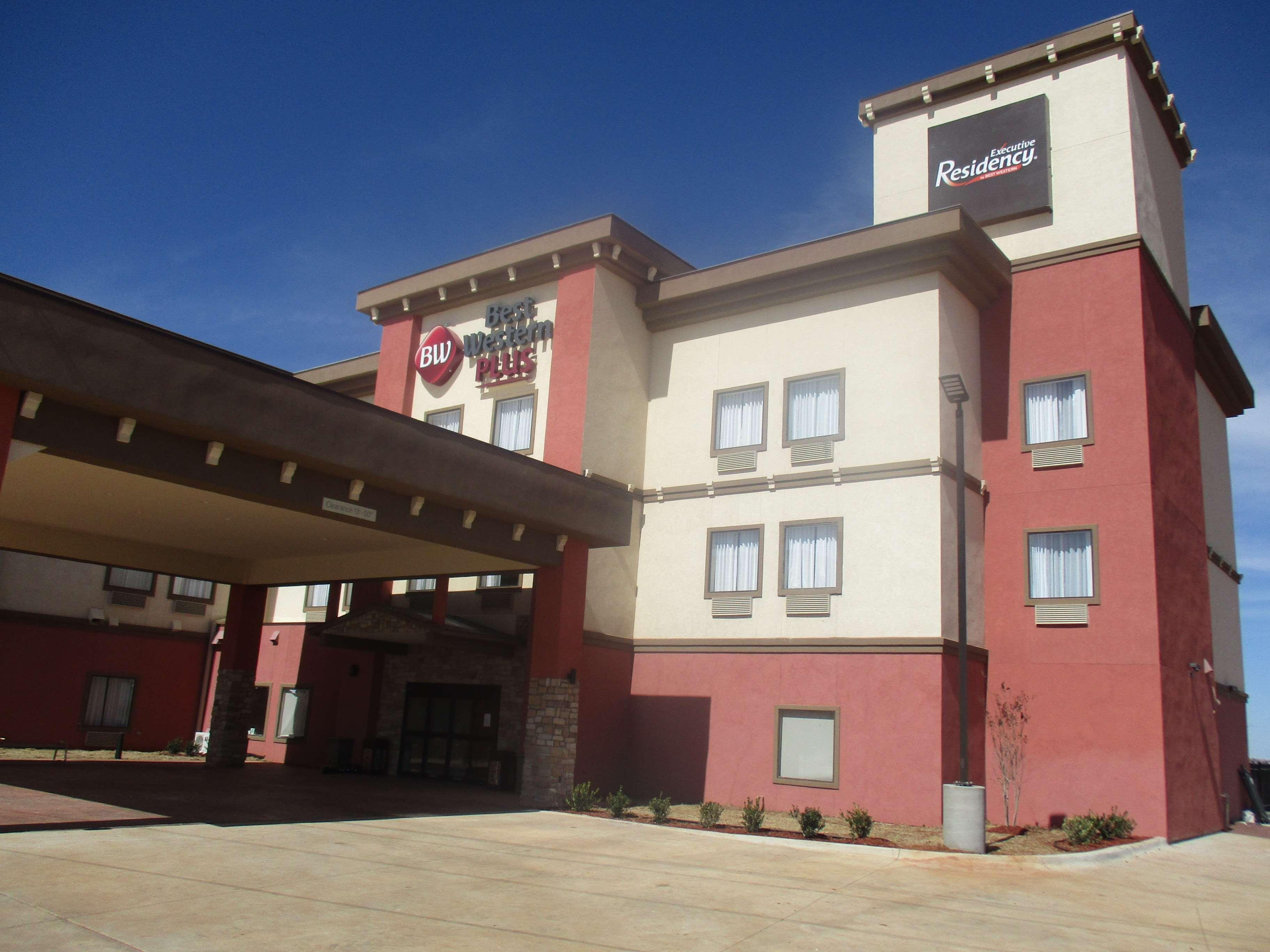 Best Western Plus/Executive Residency Elk City Eksteriør bilde